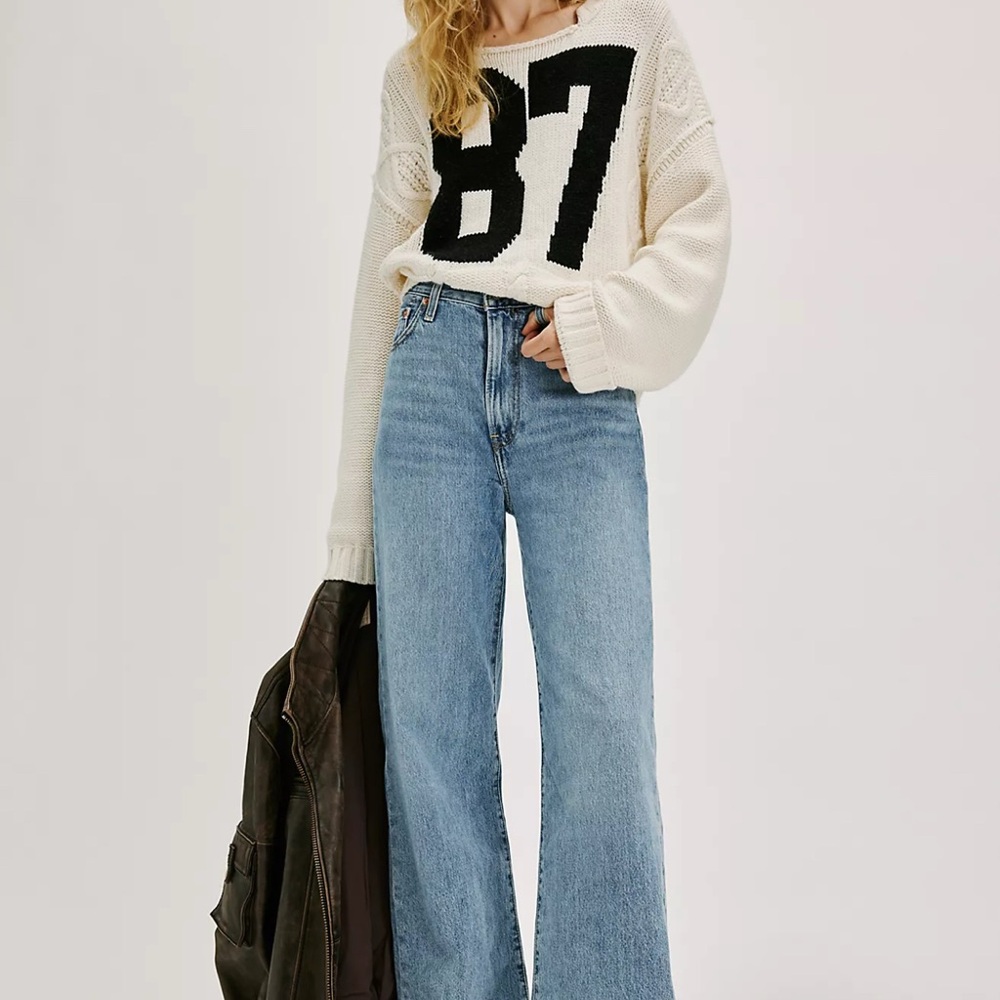 Levi's Ribcage Wide Leg Jeans size 27